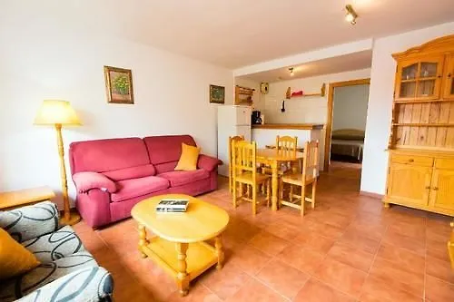 Pedregalejo Holiday Beach Apartments contacts